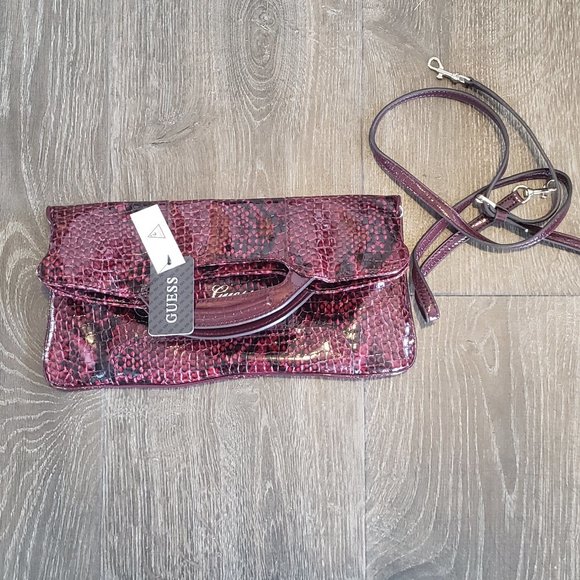 NWT! Guess Handbag - Picture 3 of 4